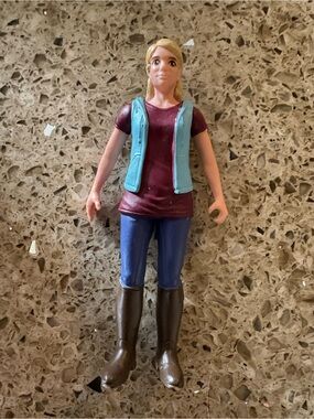SCHLEICH Horse Club Stable Stall Blonde Hair Girl With Riding Boots Groom PERSON